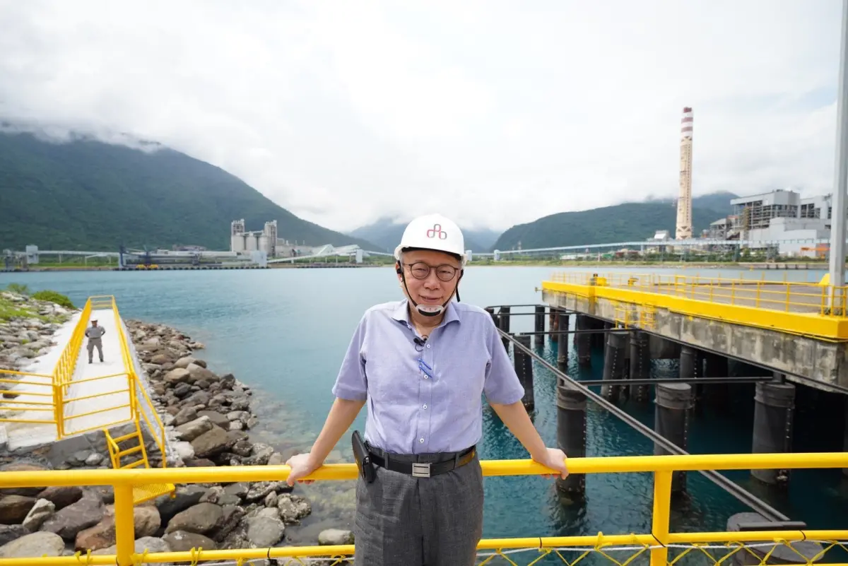 ▲北投纜車賠償2.3億元爭議，民眾黨主席柯文哲今表示該停就停、該結算就結算。（圖／民眾黨提供）