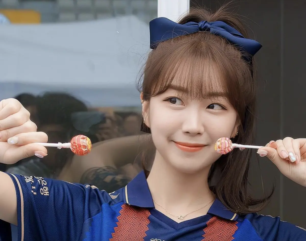 ▲安芝儇擁有甜美長相及逆天長腿，被網友封為「最強外掛」，近日她證實即將來台替台鋼雄鷹打造「WING STARS專屬培訓」。（圖／翻攝自安芝儇IG）