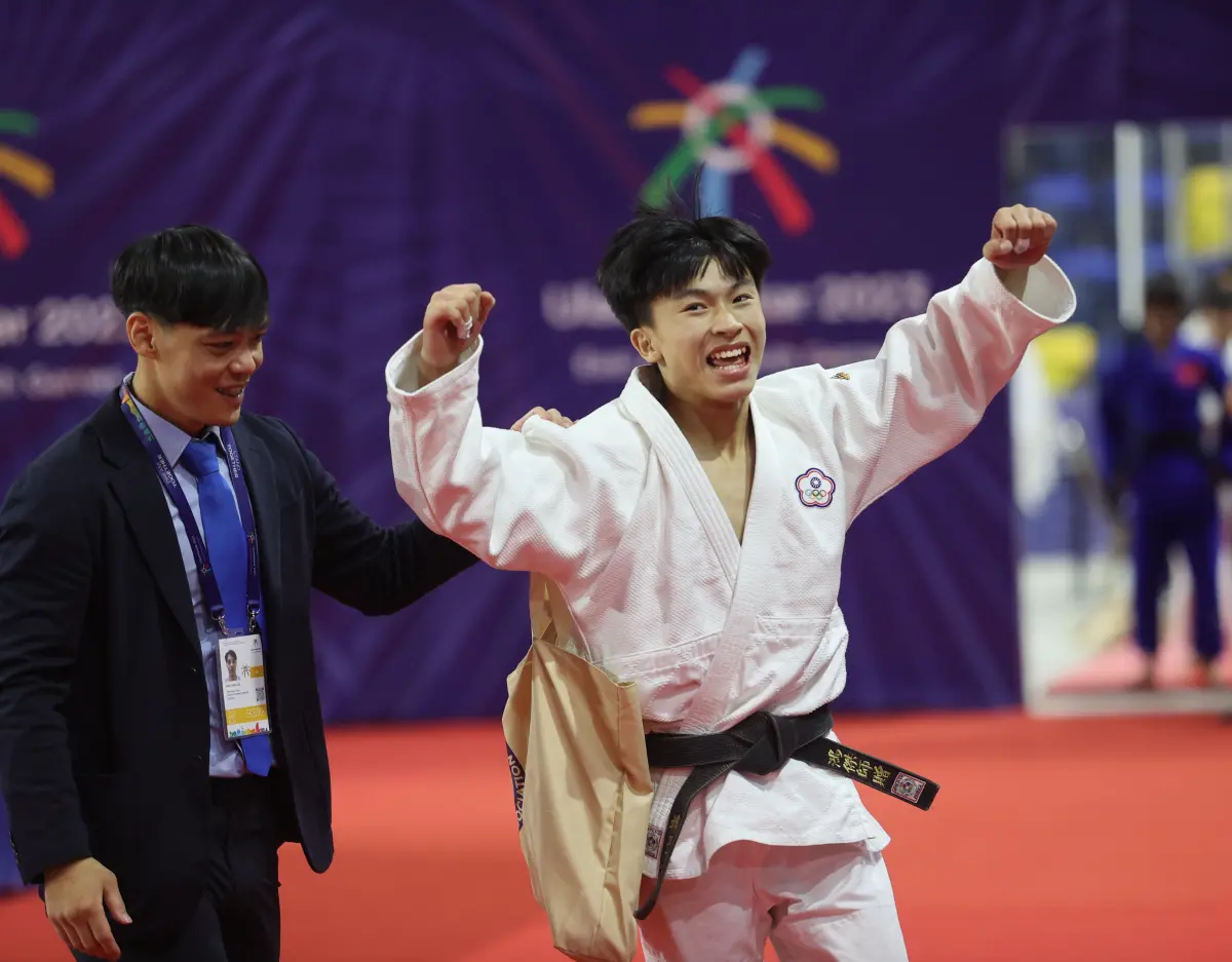 ▲烏蘭巴托東亞青運柔道男子60公斤以下級，臺灣賴旻洋獲得金牌，我代表團增添第一金。官方提供