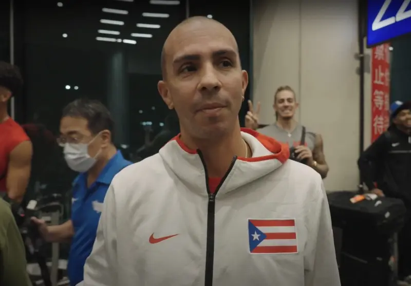 ▲傳奇球星Carlos Arroyo以球隊總經理身份帶領波多黎各國家代表隊抵達台灣。（圖／T1聯盟提供）