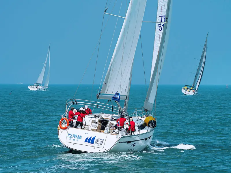 ▲TSL台灣帆船聯盟規劃了專屬的參賽方案，只要通過認證課程，就可以報名帆船練習及分配團隊的機制。（圖／亞果提供）
