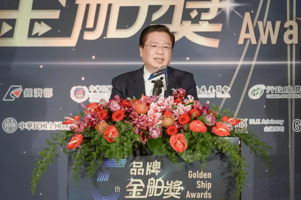 ▲商總理事長許舒博談到新新併，強調金融業都想打國際盃，更希望透過整併可以成為全球台商後盾。（圖／品牌提供）