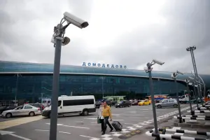 俄媒：莫斯科杜莫迪多沃機場限制飛機起降
