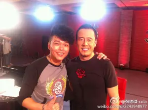 ▲《中國好聲音》首季學員張瑋琪（左），因高亢歌聲被選進楊坤的戰隊。（圖／翻攝自張瑋琪微博）