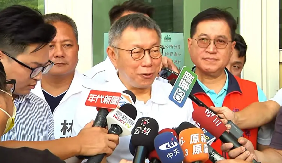 ▲資深媒體人黃暐瀚認為，如果民眾黨總統參選人柯文哲民調不振，恐被勸棄選搭擋當副手。（圖／民眾黨提供）