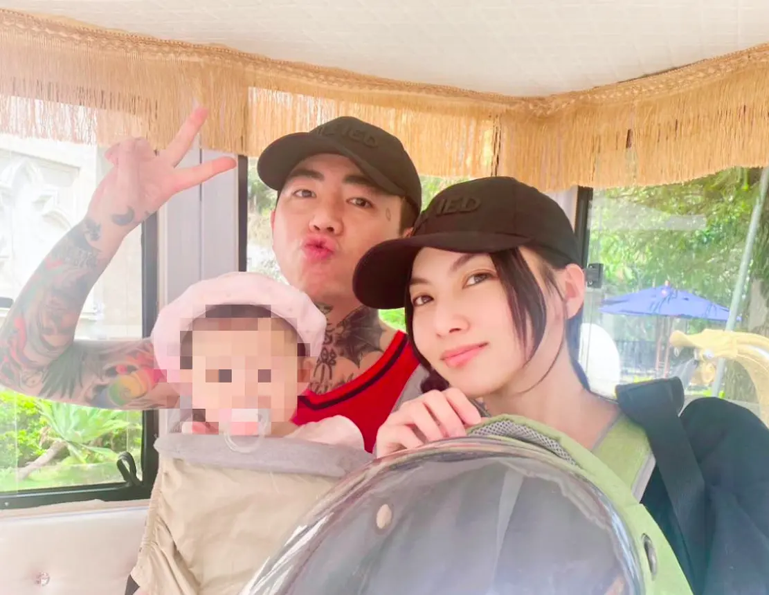 ▲謝和弦（左）在七夕當天，宣布二度當爸喜訊。（圖／翻攝謝和弦IG）