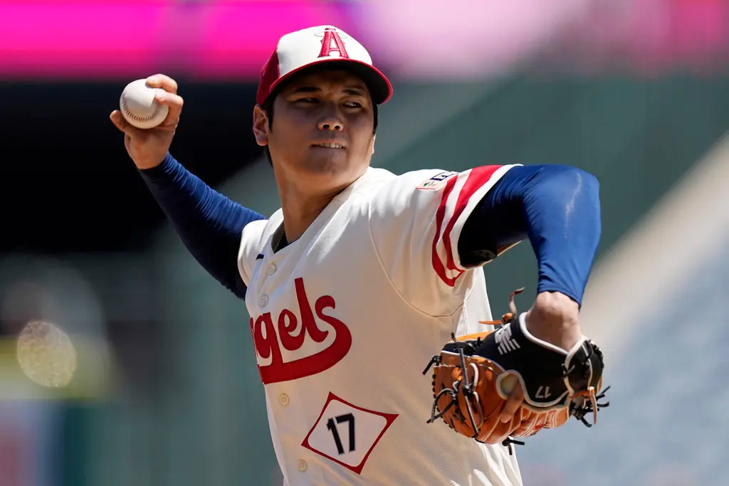 ▲天使隊二刀流大谷翔平開轟，本季44轟重返全壘打王，投球卻1.1局提前退場。（圖／美聯社／達志影像）