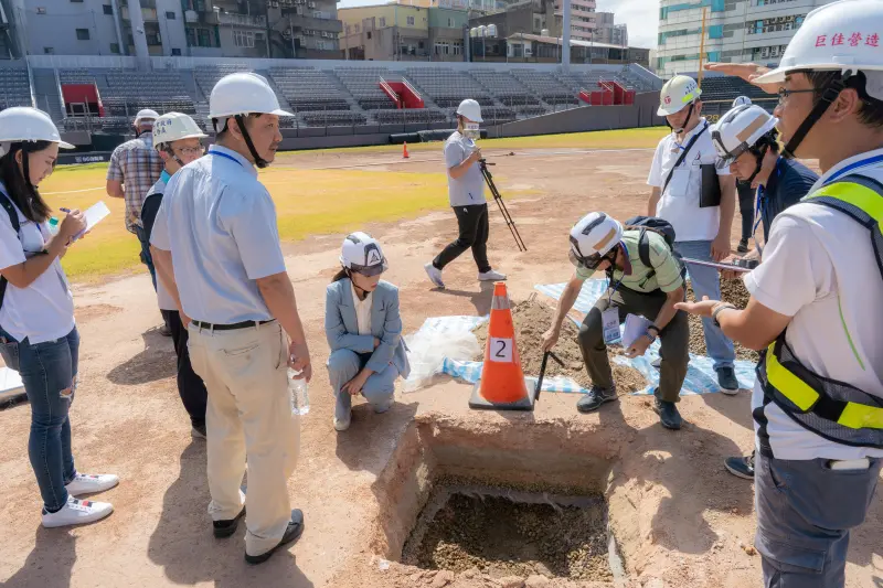 ▲新竹棒球場重建一年多仍未完工。（圖／新竹市政府提供）