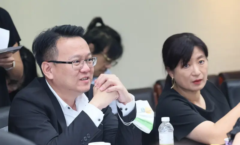 ▲莊競程指擴大公托量能、降低師生比、補貼私幼幼保員薪資，都是目前政府積極推動的方向。（圖／翻攝莊競程臉書，2023.08.24）