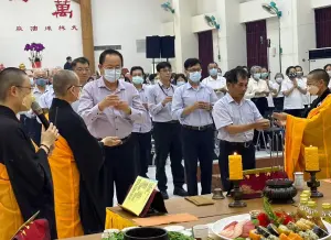 為社區及公司祈福!中油大林煉油廠辦中元普渡法會