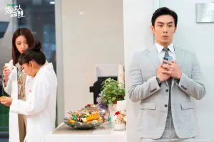 ▲《女兒大人加個賴》管麟(右)飾演型男律師。(圖/衛視原創提供) ▲《女兒大人加個賴》管麟(右)飾演型男律師。(圖/衛視原創提供)