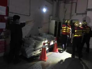 深夜工安意外！捷運南港機廠驚傳爆炸　2工人遭電擊身體多處燒傷
