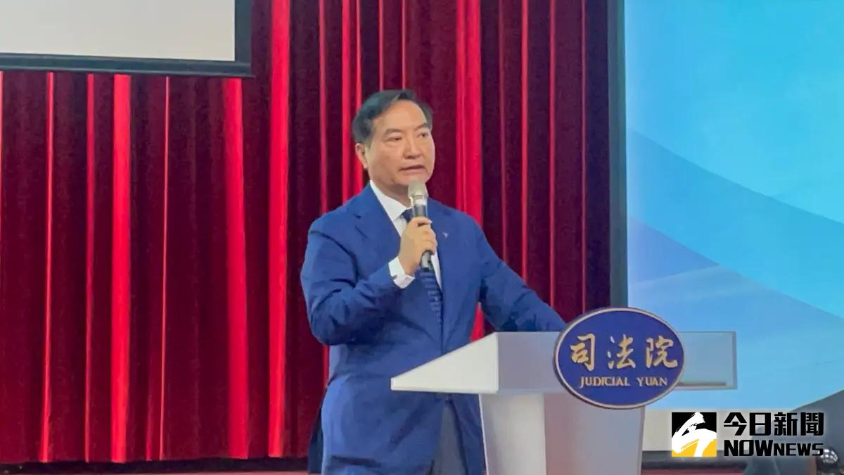 ▲行政院政務委員羅秉成分析國內外台灣司法的調查結果（圖／記者潘千詩攝，2023.08.25）