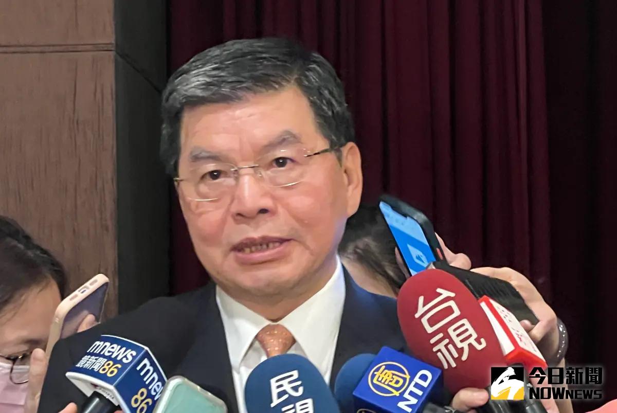 ▲國泰金總座李長庚今（23）日在法說會後受訪時，也談及新台幣急升對台灣產業的影響。（圖／資料照，記者顏真真攝）