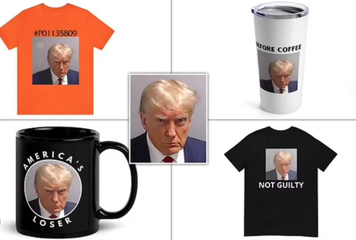 ▲川普在監獄拍攝的大頭照成為美國政壇經典，並被火速製成多項周邊商品。（圖／翻攝自每日郵報）