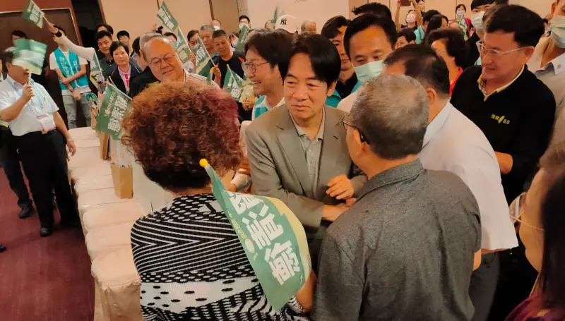 ▲賴清德到台中參加造勢活動,受到支持者歡迎。(圖/記者柳榮俊攝,2023.08.26)