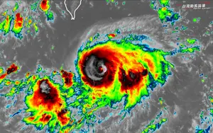 蘇拉颱風眼快開了！強度將達「顛峰狀態」　靠近台灣強度再增強
