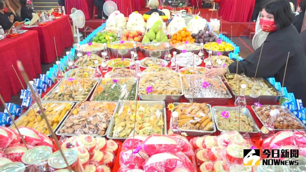 中元普渡滿桌零食都想吃！醫曝原因「不是嘴饞」：大腦1陷阱害的