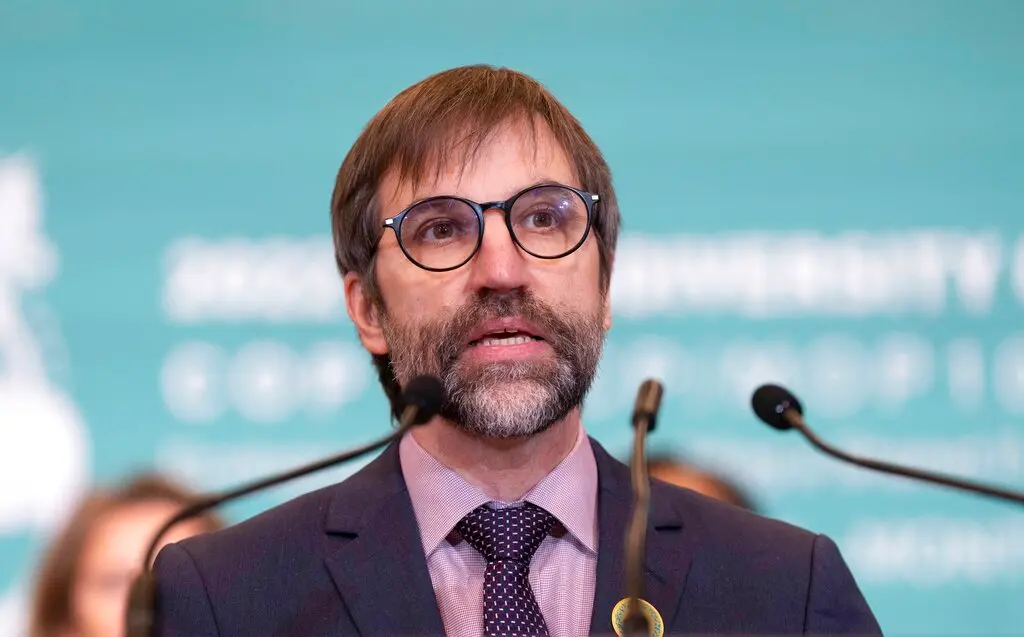 ▲加拿大環境部長吉爾伯（Steven Guilbeault）今天將啟程前往中國北京，參加關於對抗氣候變遷、保護生物多樣性的會談。（圖／美聯社／達志影像）