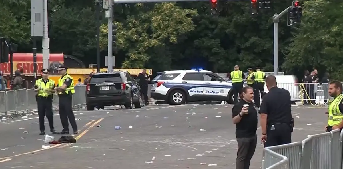 ▲波士頓爆發槍擊案。（圖／翻攝推特@WCVB）