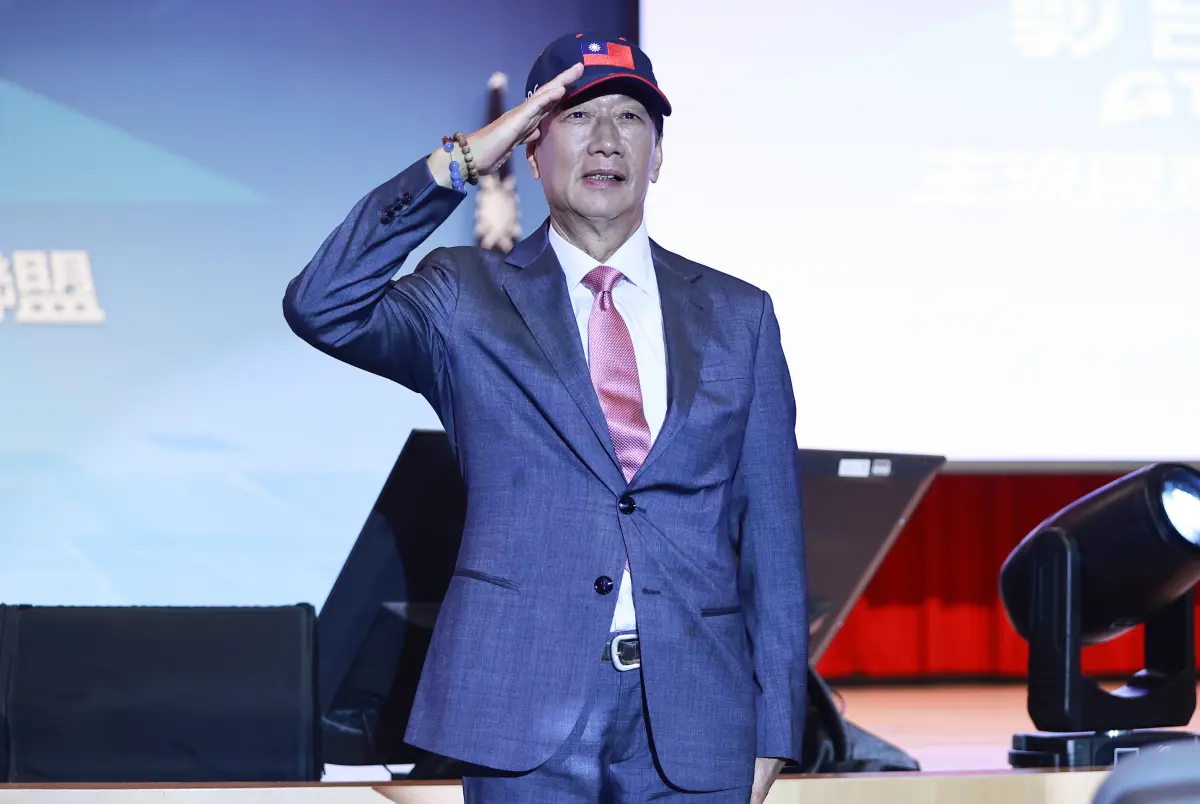 ▲鴻海集團創辦人郭台銘今（28）日在宣布獨立參選2024總統大選後，鴻海股價表現淡定，終場收在平盤108元位置。集團相關類股中，群創漲幅最大，達1.71%。（圖／記者葉政勳攝）