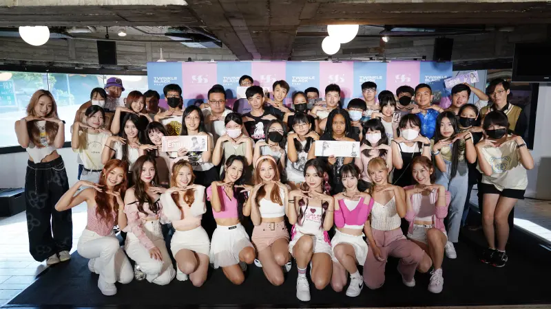 ▲「黑曜精靈」舉行「TB少女下午茶粉絲見面會」,感謝粉絲一路支持應援。(圖/星光瑞瑞提供)