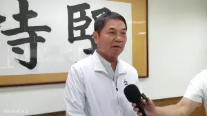 鍾東錦才剛力挺「主流民意大聯盟」　今劃界線不支持郭台銘選總統
