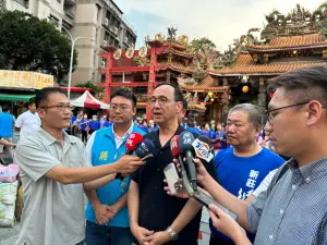 郭台銘獨立參選　朱立倫表達遺憾：民進黨在放鞭炮慶祝要幫連署
