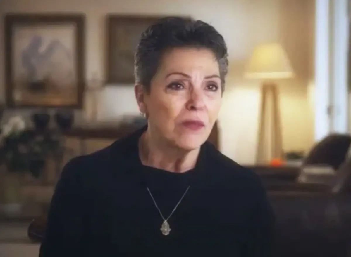 ▲70歲的前飯店櫃姐本扎奎恩，正致力於讓摩洛哥王室承認自己的王室血統，已在比利時提起訴訟。（圖／翻攝自太陽報）