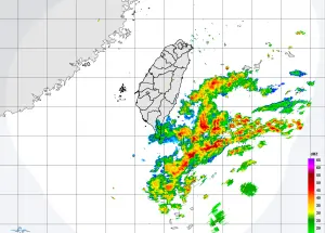 ▲觀察雷達回波圖，可以發現蘇拉颱風外圍環流雲係以相當接近台灣，預計花蓮、台東傍晚開始雨勢就會越來越明顯。（圖／翻攝中央氣象局官網）