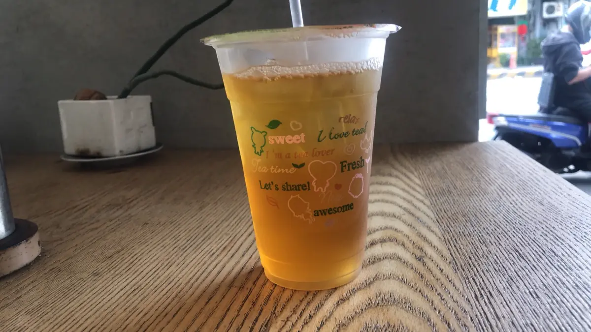 ▲今年10月1日起，將不得提供塑膠一次用飲料杯(圖／陳志杰攝2023.8.29)