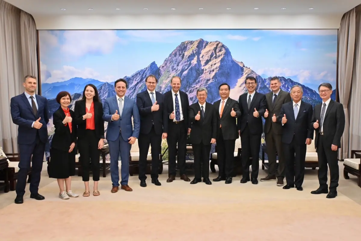 ▲行政院長陳建仁今日接見德國聯邦國會議員訪團，提及台灣可協助德方，建立對中國威脅的完整認識。（圖／行政院提供）