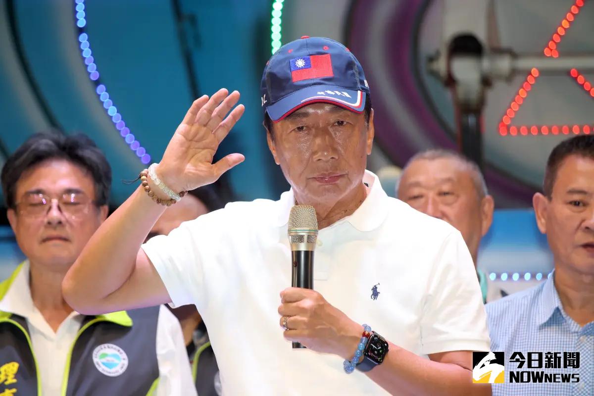 ▲鴻海創辦人郭台銘宣佈獨立參選，網友看法整理。（圖／記者陳明中攝）