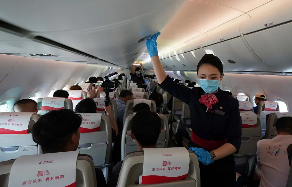 ▲中國國航、東航及南方航空近日發布年報，三大航空公司上半年合計虧損約125.8億元人民幣、約550.4億元新台幣。（示意圖／美聯社／達志影像）