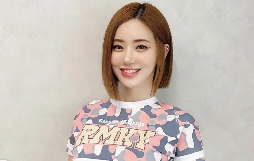 ▲南韓 DJ SODA 近日因漂髮失敗導致頭皮受損、頭髮大面積斷裂。（圖／DJ SODA IG）