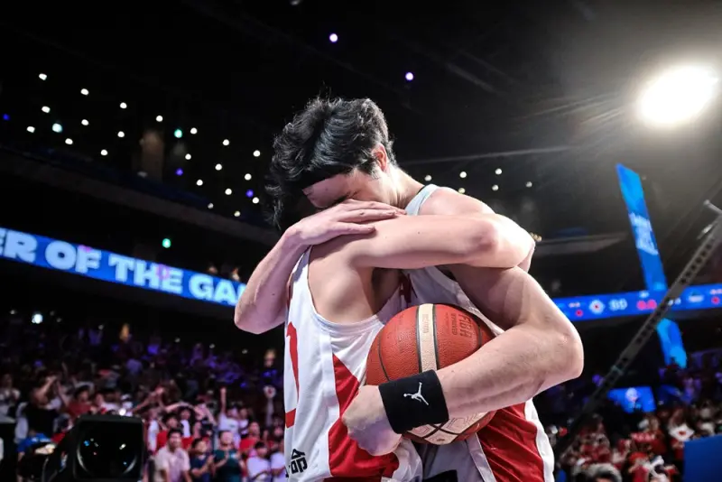 ▲日本隊取得奧運資格，球隊領袖渡邊雄太激動落淚。（圖／取自FIBA）