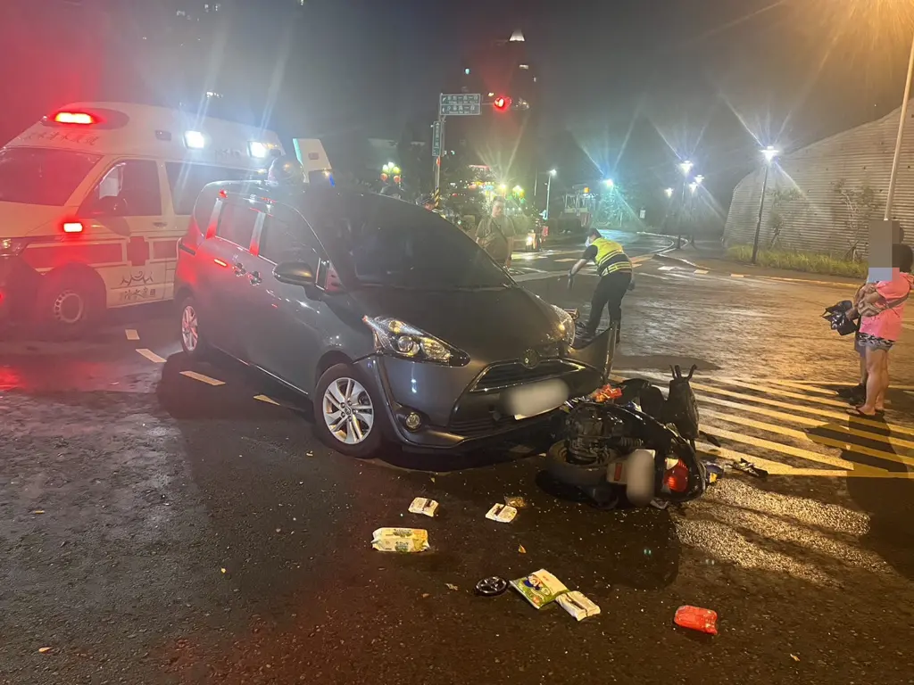 ▲淡水新民隧道口，今天晚間發生一起嚴重車禍。（圖／翻攝畫面）