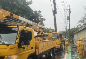 海葵颱風來襲！台電高雄區營業處力拚全數復電
