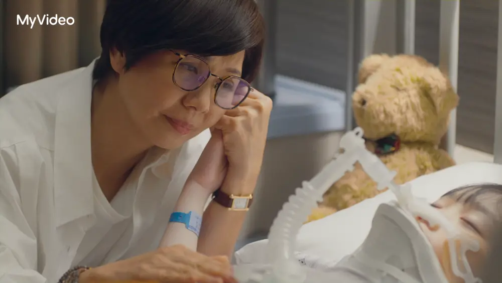 ▲于子育（左）在《百味小廚神》通靈與過世愛子張城熙對話。（圖／MyVideo提供）