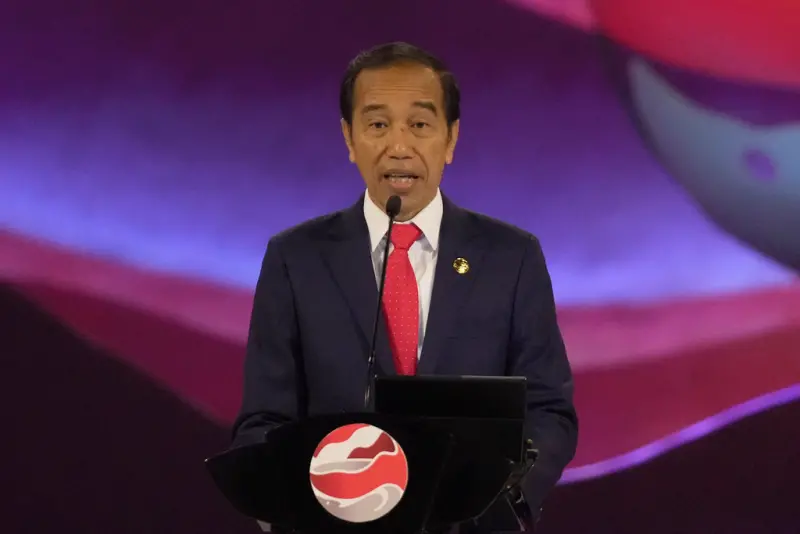 ▲第43屆東協峰會今天登場，擔任主席國的印尼總統佐科威致詞。（圖／美聯社／達志影像）