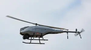 ▲小型無人機主要用於戰術偵蒐，能提供一線部隊第一手即時情資。（圖／翻攝自軍聞處）