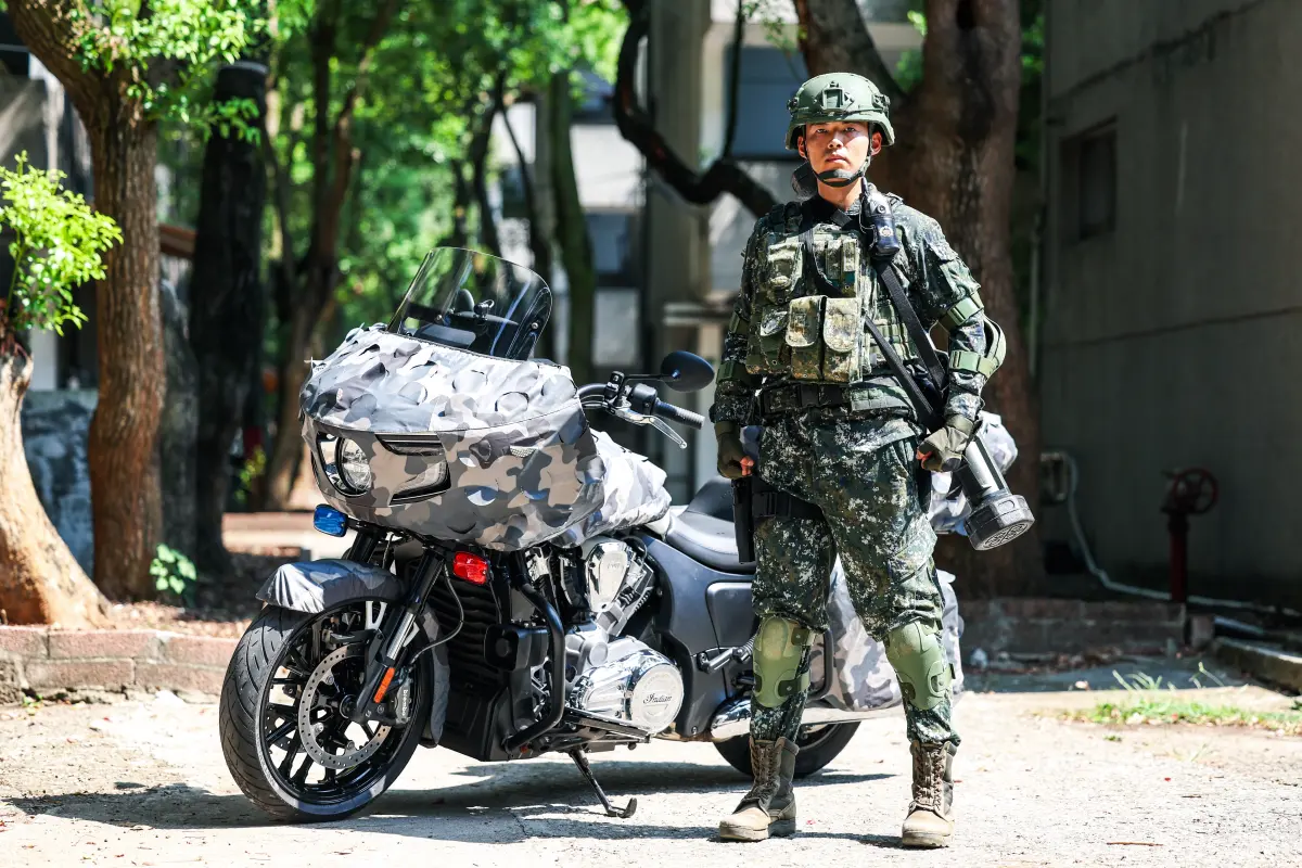 ▲憲兵快反連新「挑戰者」重機。（圖／軍聞社提供）