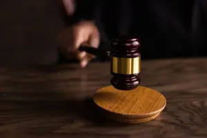 陸力鋼鐵公司詐貸土銀3億9百多萬元 紙包不住火!