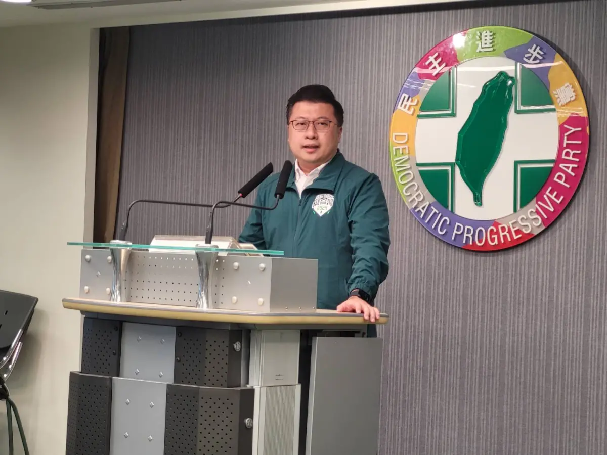 ▲張志豪批示，在民眾黨主席柯文哲眼中，民進黨政府做什麼事都先貼上負面標籤，先抹黑攻擊再說。（圖／記者陳佩君攝，2023.09.06）