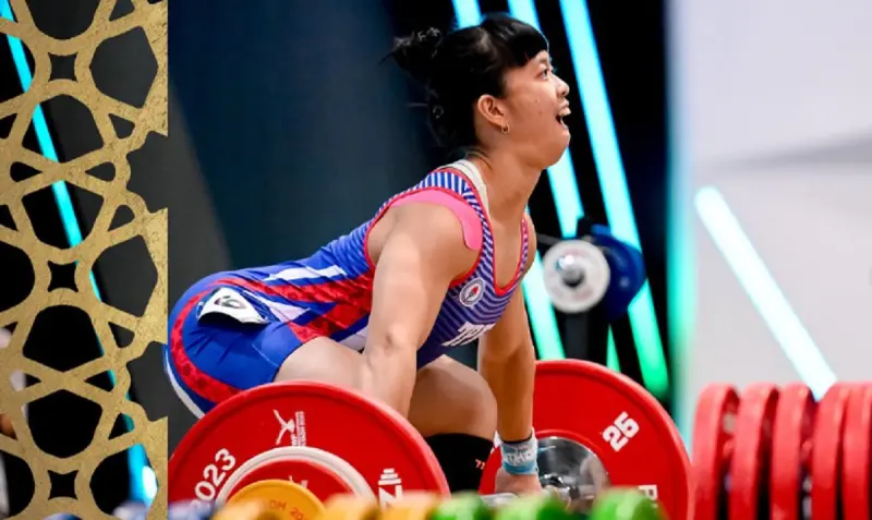 ▲台灣舉重18歲新星陳冠伶在112年全運會女子55公斤級摘下金牌。（圖／翻攝自IWF IG）