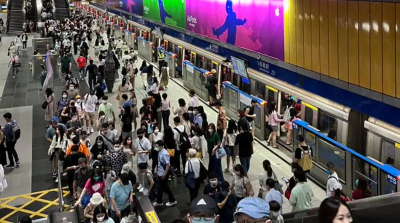 ▲台北捷運相當便捷，目前已經有多達117個站點，許多上班族、學生日常通勤都相當仰賴它。（圖／民眾提供）