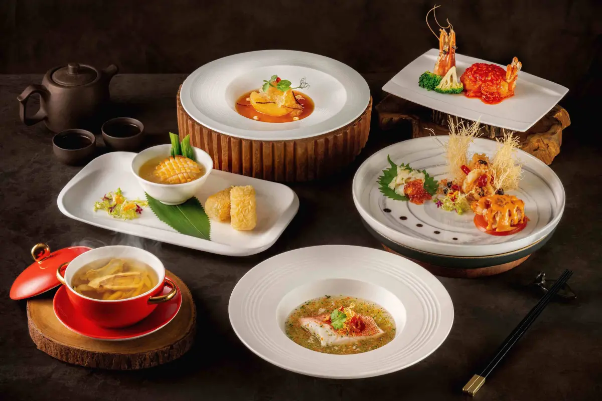 ▲台北遠東香格里拉邀請新加坡香格里拉中餐行政總廚張浪然於明（8）日開始至10日客座香宮，菜色傳統中有新意，多道還是因應此時入秋後適合的滋補佳餚，僅限三天，每位3680+10%元起。（圖／台北香格里拉遠東提供）