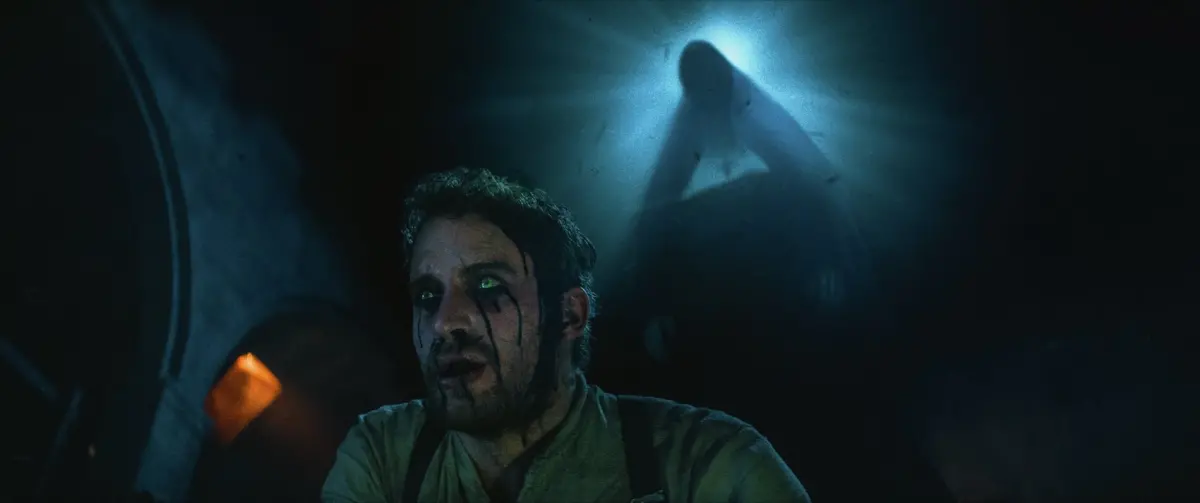 ▲最強邪靈「瓦拉克」回歸《鬼修女II》，2修女橫跨歐洲消滅祂。（圖／華納兄弟）