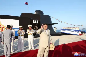 強化海軍實力　北韓宣布新型戰術核攻擊潛艦
