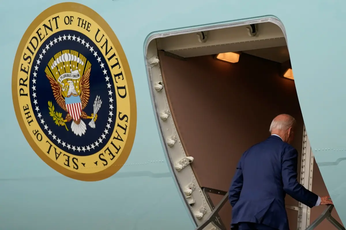 ▲美國總統拜登檢測COVID-19結果為陰性，讓他得以順利出發，前往印度出席20國集團（G20）峰會。（圖／美聯社／達志影像）